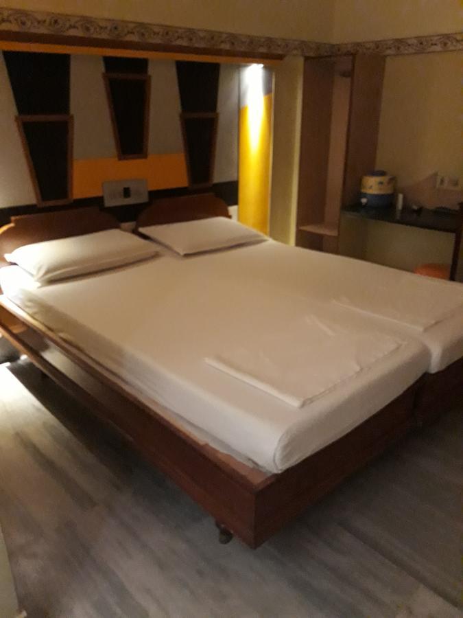 Krishna Lodge Tiruchirappalli Exteriér fotografie