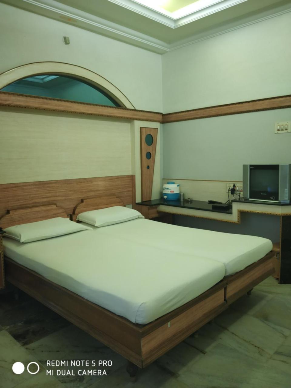 Krishna Lodge Tiruchirappalli Exteriér fotografie
