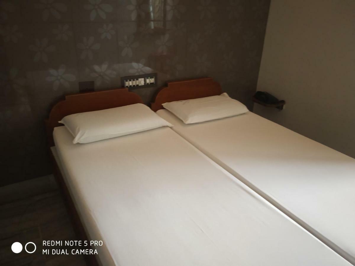 Krishna Lodge Tiruchirappalli Exteriér fotografie